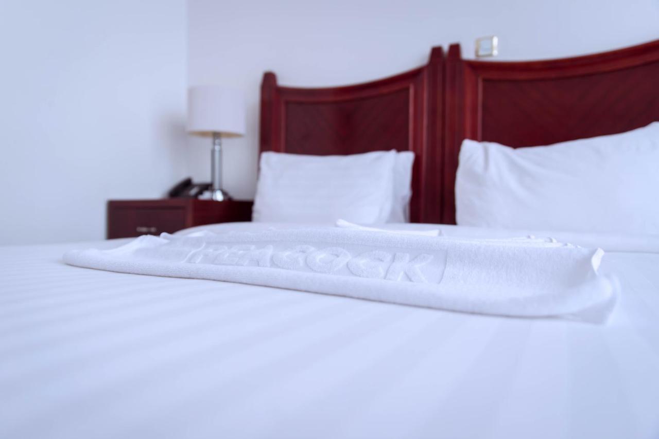 דאר א-סאלאם Peacock Hotel מראה חיצוני תמונה